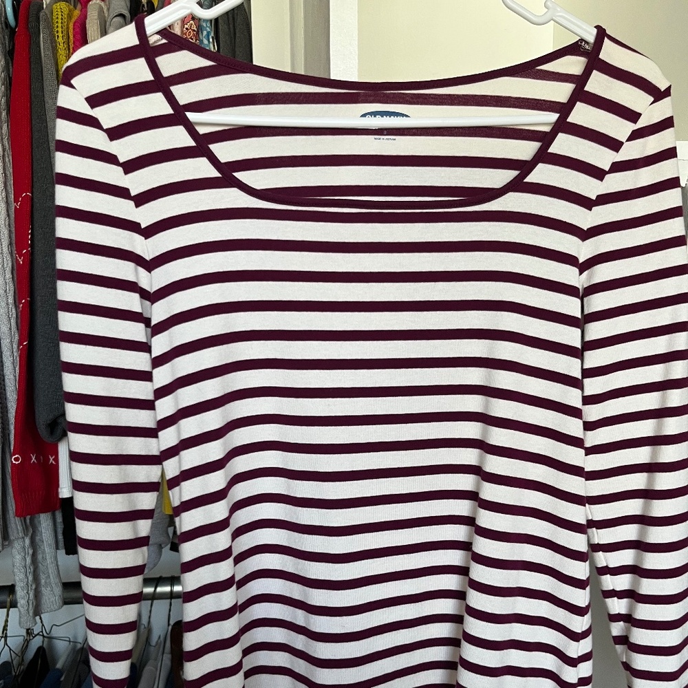 Old Navy striped top - 3/4 sleeve